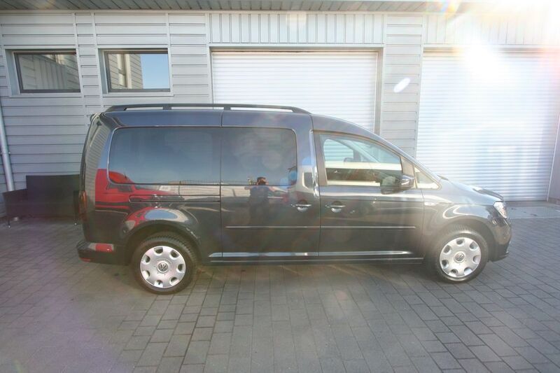 Gebraucht VW Caddy Maxi Comfortline 131 PS (96 kW) 2019 Blau Van / Kleinbus