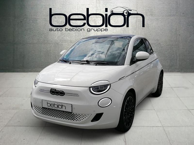 Gebraucht Fiat 500e La Prima 86 kW (117 PS) 2023 Colore esterno arktis weiss Kleinwagen