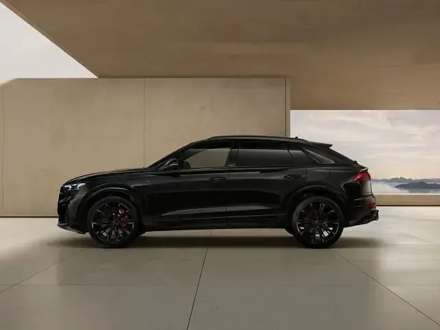 Neu Audi Q8 Business 489 PS (359 kW) 2026 Schwarz SUV