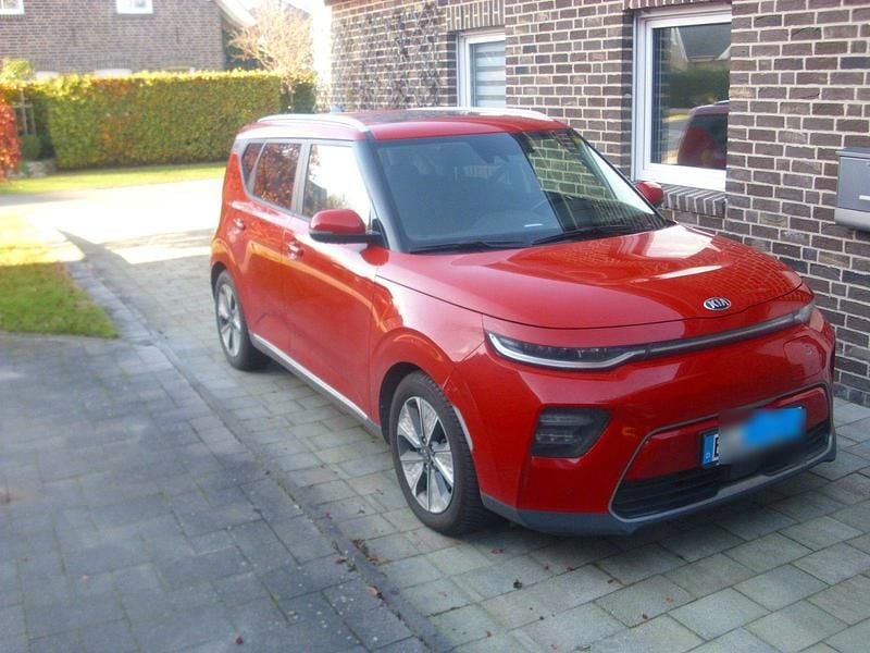 Rot Gebraucht 2020 Kia Soul Spirit SUV | 20.990 € (Fairer Preis) - Bild 1/4