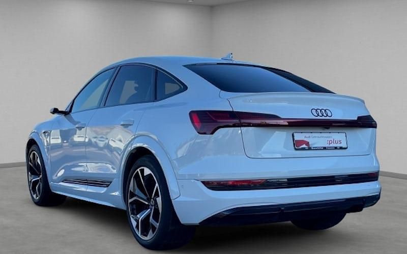 Gebraucht Audi e-tron Comfort 369 kW (503 PS) 2023 Weiß SUV