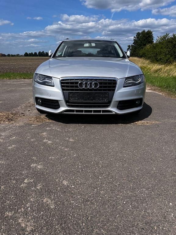 Gebraucht Audi A4 Ambition 120 PS (88 kW) 2011 Silber Kombi