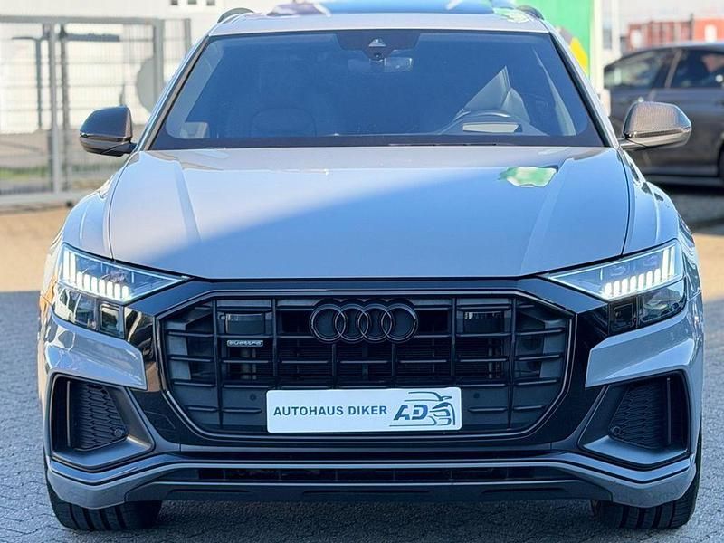 Gebraucht Audi Q8 Competition 286 PS (210 kW) 2023 Nardograu SUV