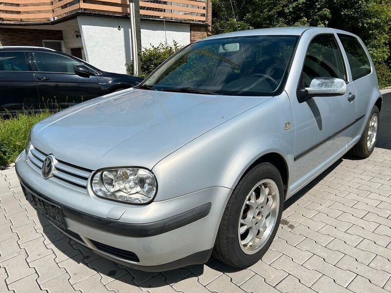 Silber Gebraucht 2000 VW Golf IV Limousine | 1.990 € (Fairer Preis) - Bild 1/4
