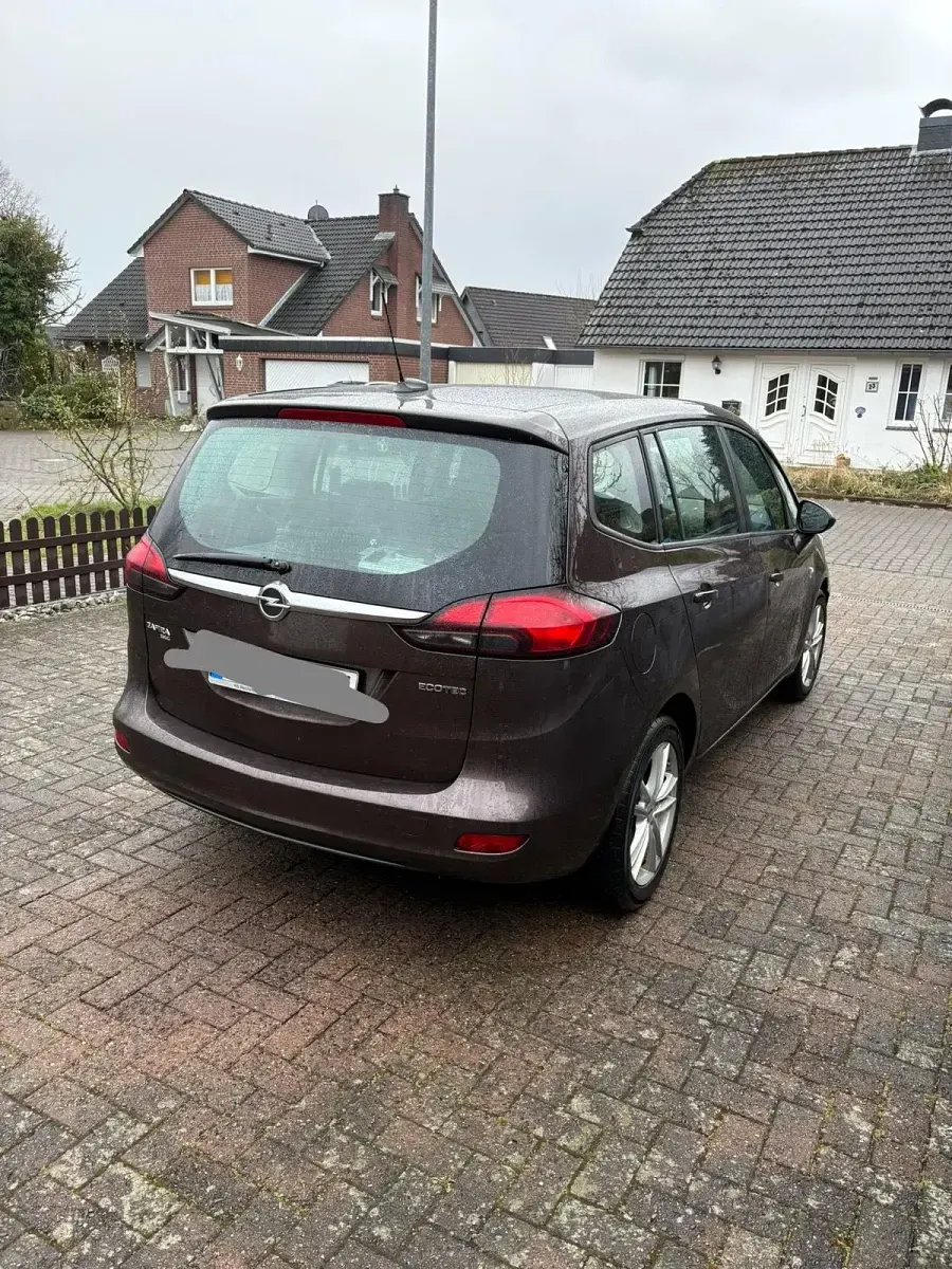 Używany Opel Zafira 110 KM (80 kW) 2017 Brązowy Minivan