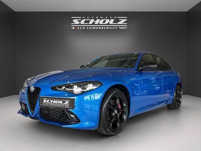 Blu misano Gebraucht 2024 Alfa Romeo Giulia Veloce Limousine | 42.900 € - Bild 1/4
