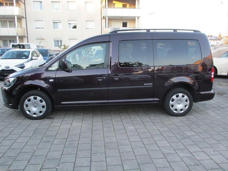 Gebraucht VW Caddy Maxi Trendline 102 PS (75 kW) 2014 Violett Van / Kleinbus