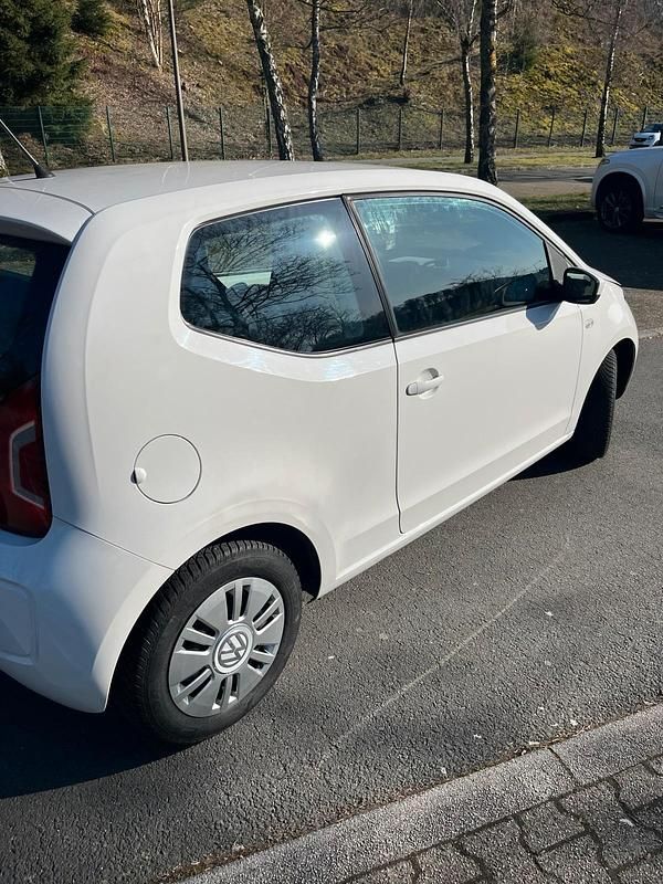 Gebraucht VW up! 60 PS (44 kW) 2015 Weiß Kleinwagen
