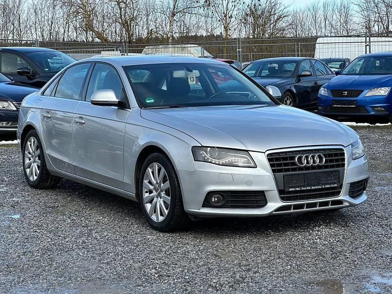 Gebraucht Audi A4 Attraction 143 PS (105 kW) 2010 Silber Limousine