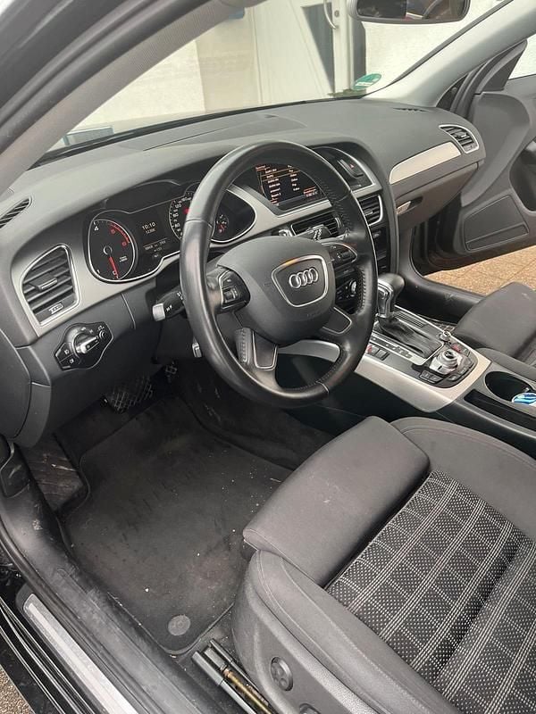 Gebraucht Audi A4 177 PS (130 kW) 2012 Schwarz Kombi