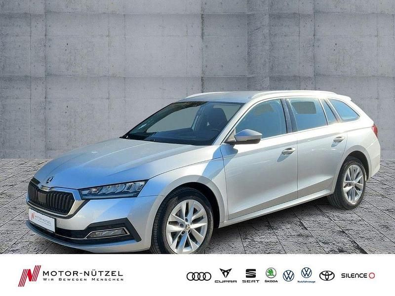 Silber Gebraucht 2022 Skoda Octavia Style Kombi | 20.830 € (Guter Preis) - Bild 1/4