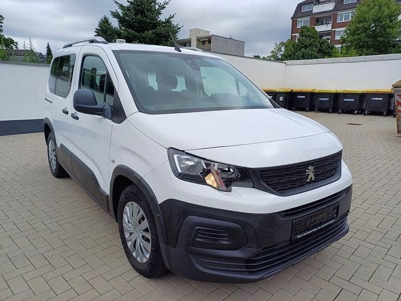 Weiß Gebraucht 2019 Peugeot Rifter Allure Van / Kleinbus | 14.900 € (Superpreis) - Bild 1/4