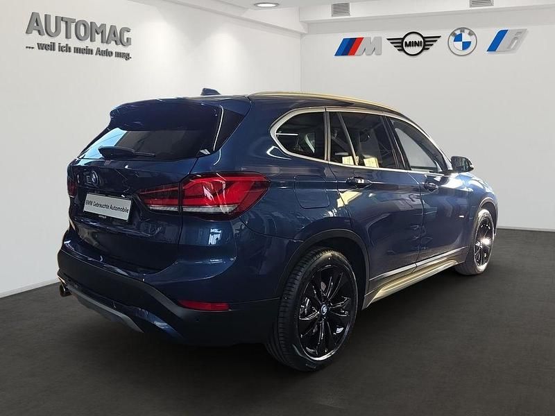 Gebraucht BMW X1 xLine 125 PS (91 kW) 2021 Phytonicblau SUV
