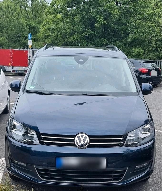 Gebraucht VW Sharan 184 PS (135 kW) 2016 Blau Van / Kleinbus