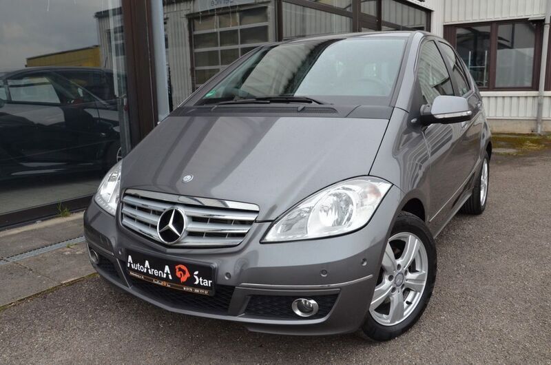 Grau Gebraucht 2012 Mercedes A180 Avantgarde Van / Kleinbus | 6.590 € (Fairer Preis) - Bild 1/4