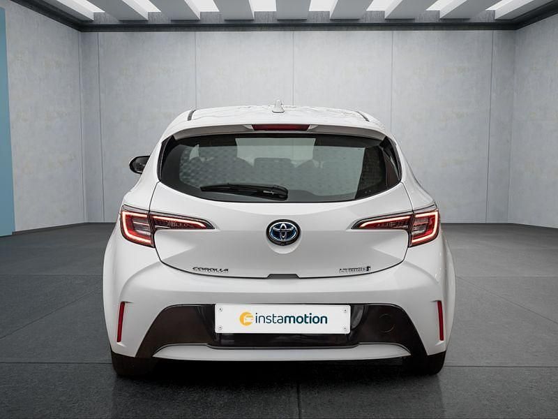 Gebraucht Toyota Corolla Hybrid 122 PS (89 kW) 2021 Weiß Limousine