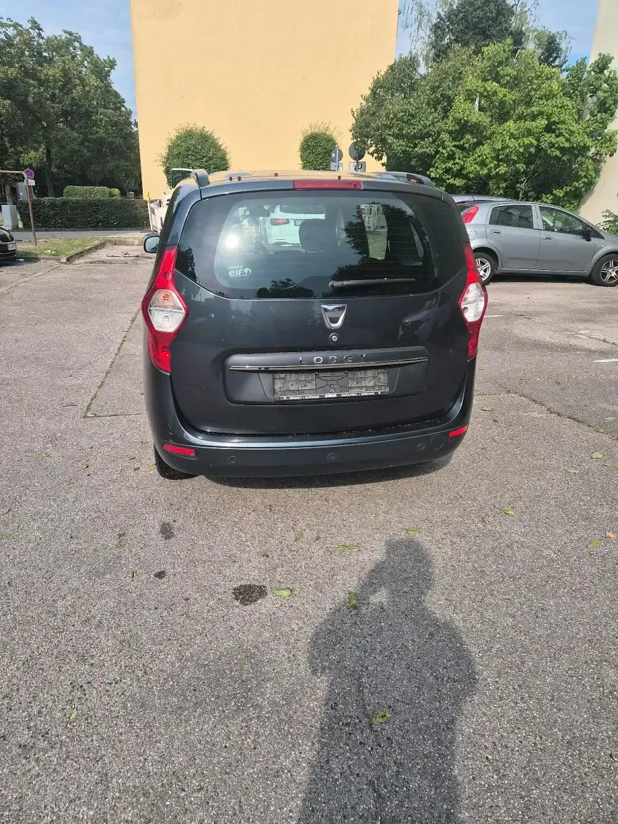 Gebraucht Dacia Lodgy 102 PS (75 kW) 2017 Schwarz Van / Kleinbus