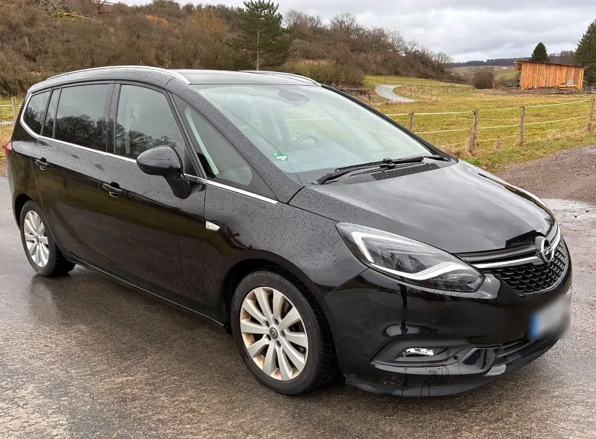 Gebraucht Opel Zafira Tourer Innovation 170 PS (125 kW) 2017 Schwarz Van / Kleinbus