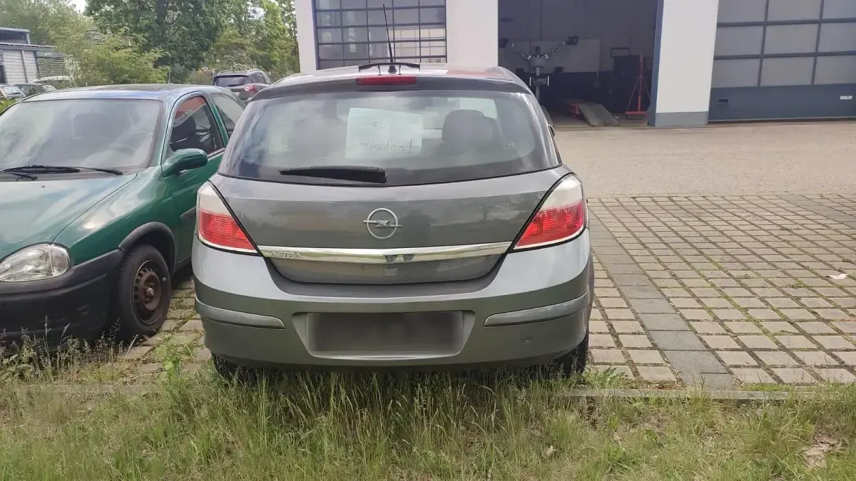 Gebraucht Opel Astra 90 PS (66 kW) 2005 Grau Kleinwagen