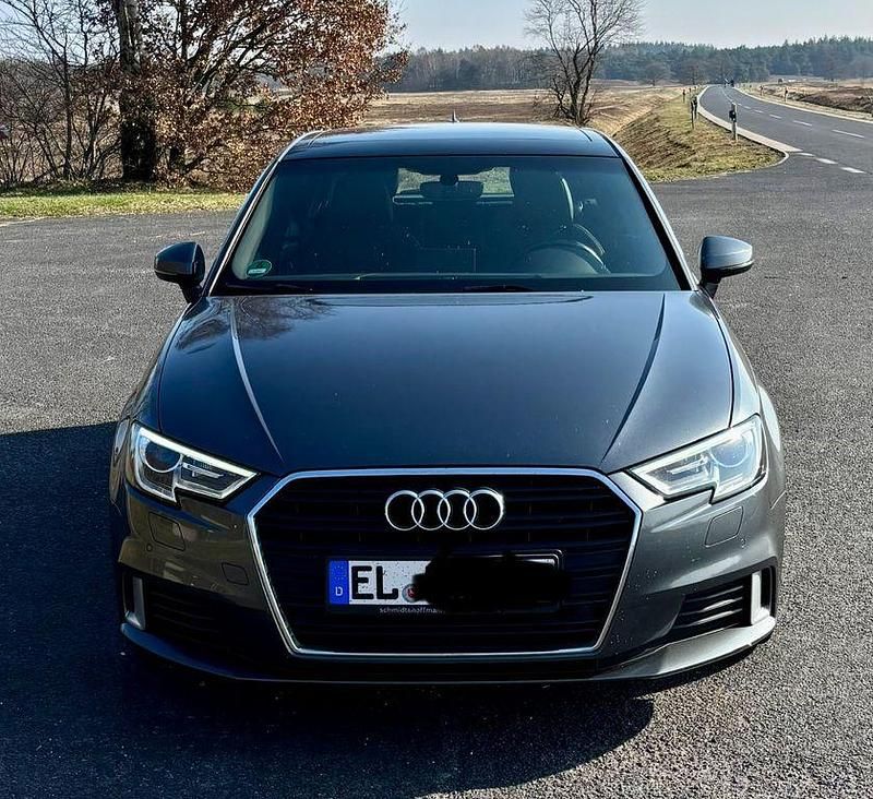 Gebraucht Audi A3 S-Line 150 PS (110 kW) 2017 Grau Limousine