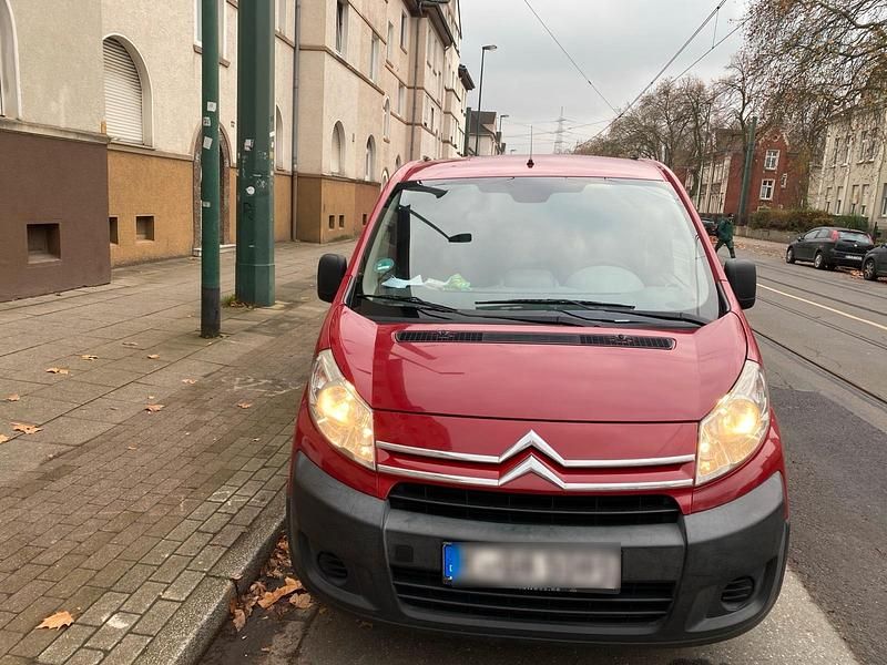Rot Gebraucht 2011 Citroën Jumpy Van / Kleinbus | 1.500 € (Superpreis) - Bild 1/4