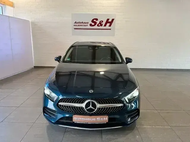 Gebraucht Mercedes A180 AMG line 116 PS (85 kW) 2021 Andere Limousine
