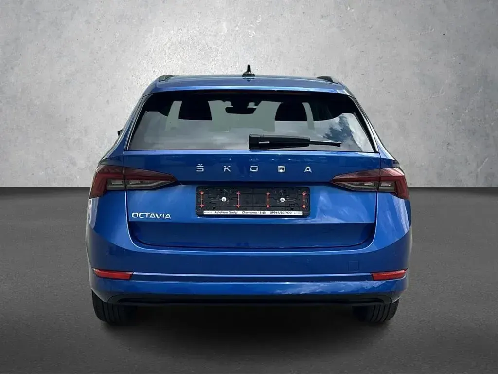 Gebraucht Skoda Octavia 150 PS (110 kW) 2023 Raceblau metallic Kombi