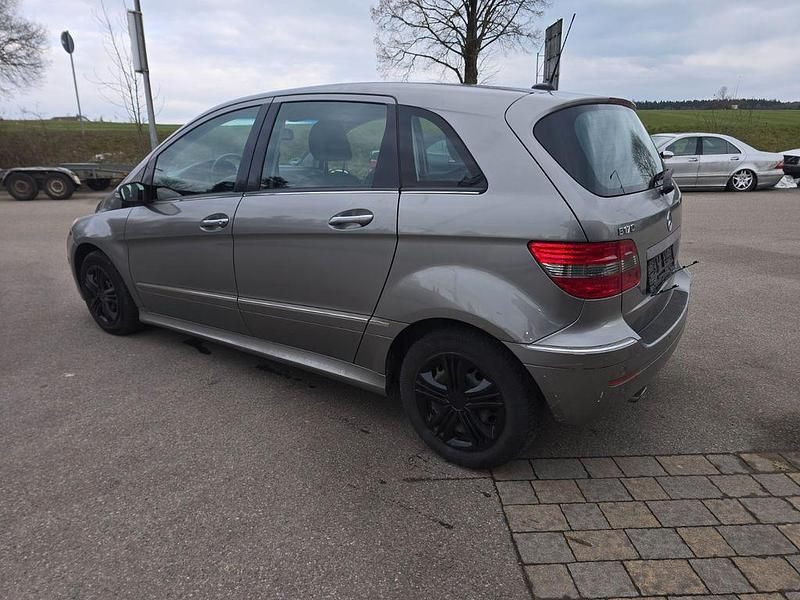 Gebraucht Mercedes B170 116 PS (85 kW) 2007 Grau Van / Kleinbus