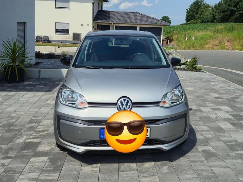 Grau Gebraucht 2020 VW up! Kleinwagen | 9.500 € (Guter Preis) - Bild 1/4