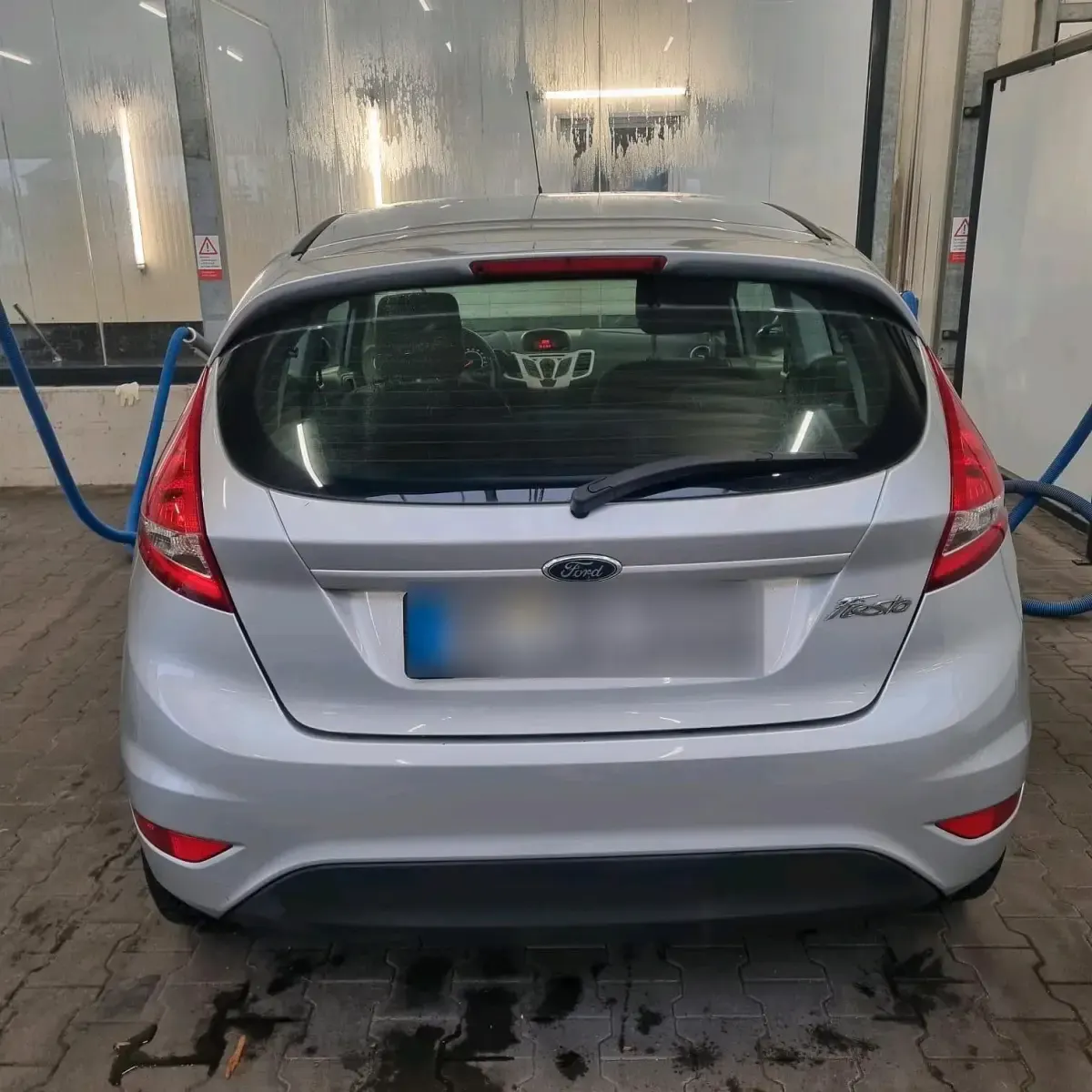 Gebraucht Ford Fiesta 81 PS (59 kW) 2011 Silber Kleinwagen