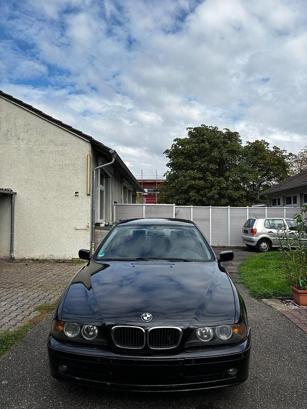 Schwarz Gebraucht 2000 BMW 520 Limousine | 2.500 € (Guter Preis) - Bild 1/4