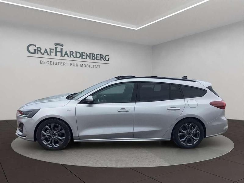 Second-hand Ford Focus ST-Line X 155 CP (114 kW) 2024 Argintiu Break