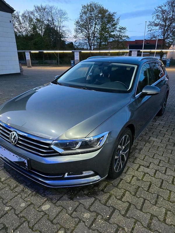 Gebraucht VW Passat 155 PS (114 kW) 2016 Grau Kombi