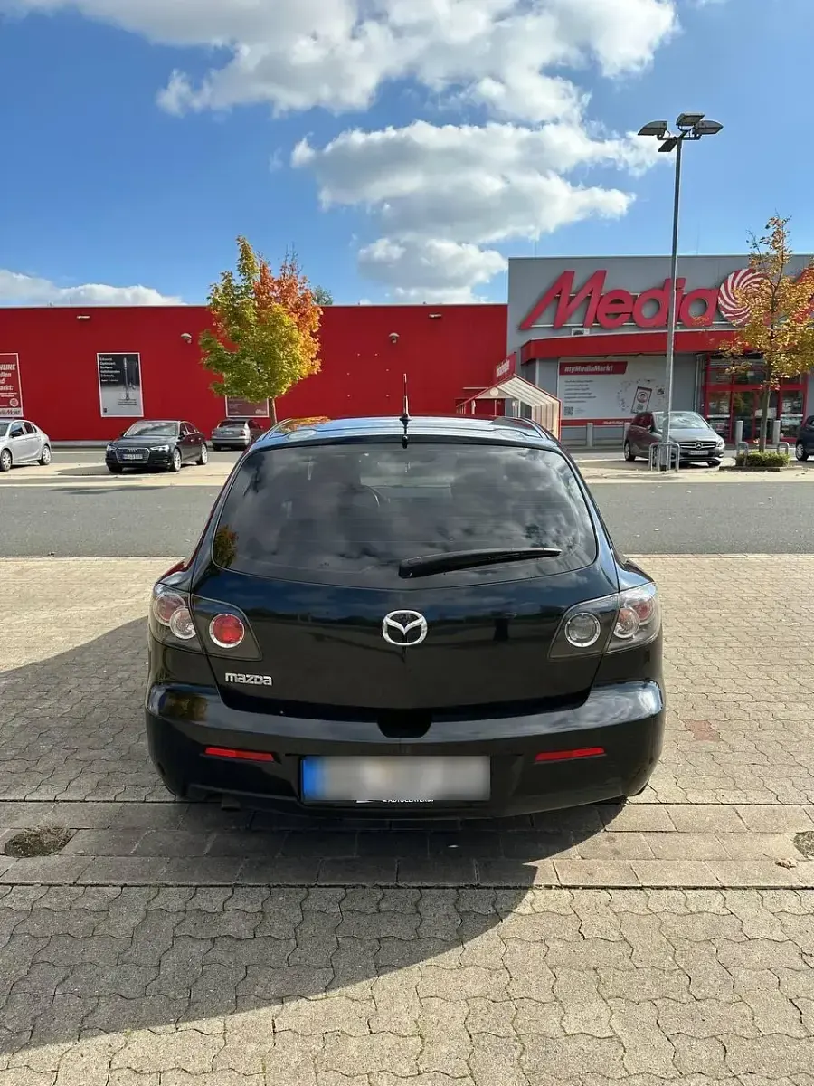 Usata Mazda 3 110 CV (80 kW) 2007 Nero Berlina