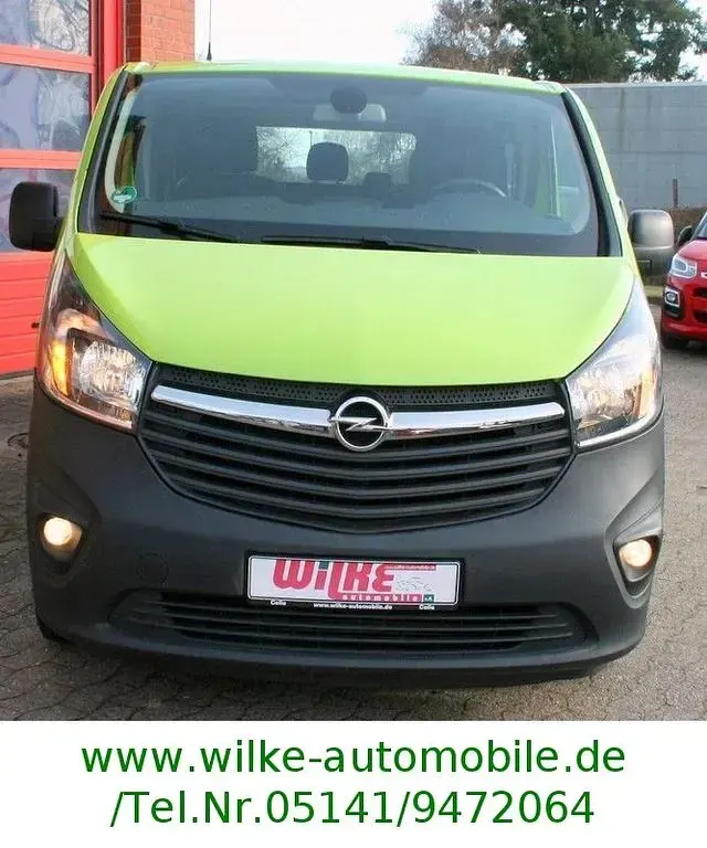 Gebraucht Opel Vivaro 125 PS (91 kW) 2017 Grün Van / Kleinbus