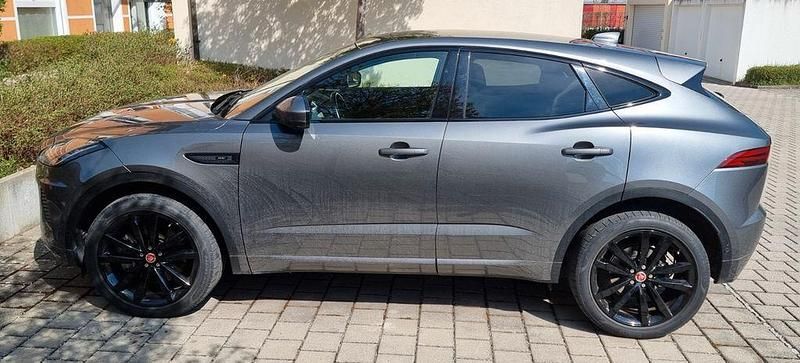 Gebraucht Jaguar E-Pace R-Dynamic 249 PS (183 kW) 2018 Grau SUV