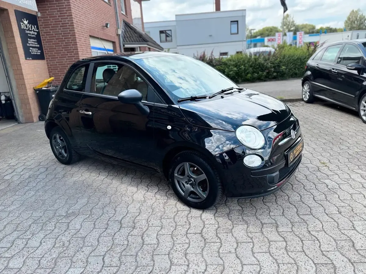 Gebraucht Fiat 500 Pop 69 PS (50 kW) 2010 Schwarz Kleinwagen