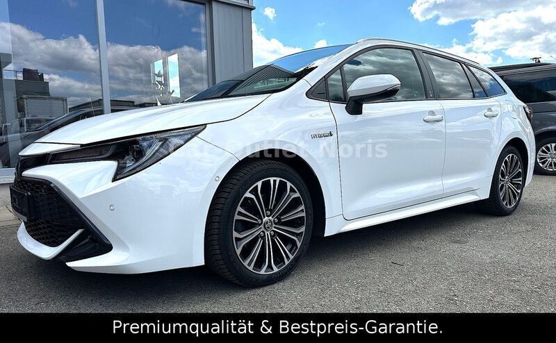 Weiß Gebraucht 2021 Toyota Corolla Team Kombi | 21.990 € (Fairer Preis) - Bild 1/4