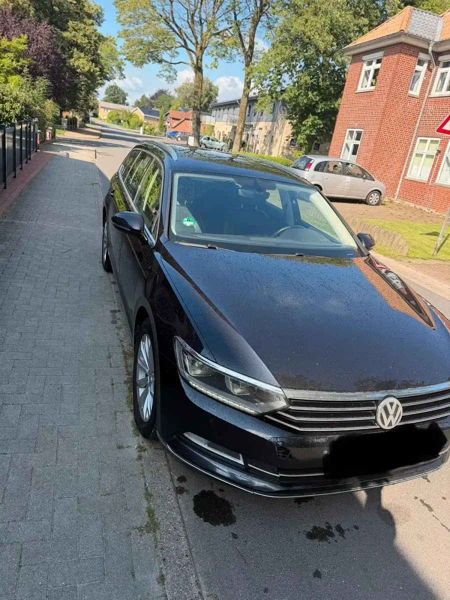 Gebraucht VW Passat Highline 150 PS (110 kW) 2015 Schwarz Kombi
