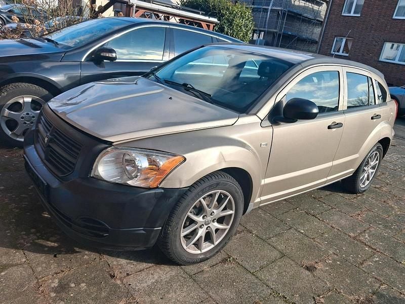 Gold Gebraucht 2010 Dodge Caliber Kleinwagen | 2.000 € (Guter Preis) - Bild 1/4