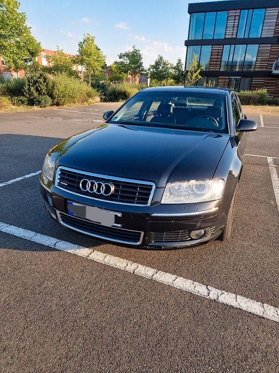 Schwarz Gebraucht 2003 Audi A8 Sport Limousine | 6.666 € (Fairer Preis) - Bild 1/4