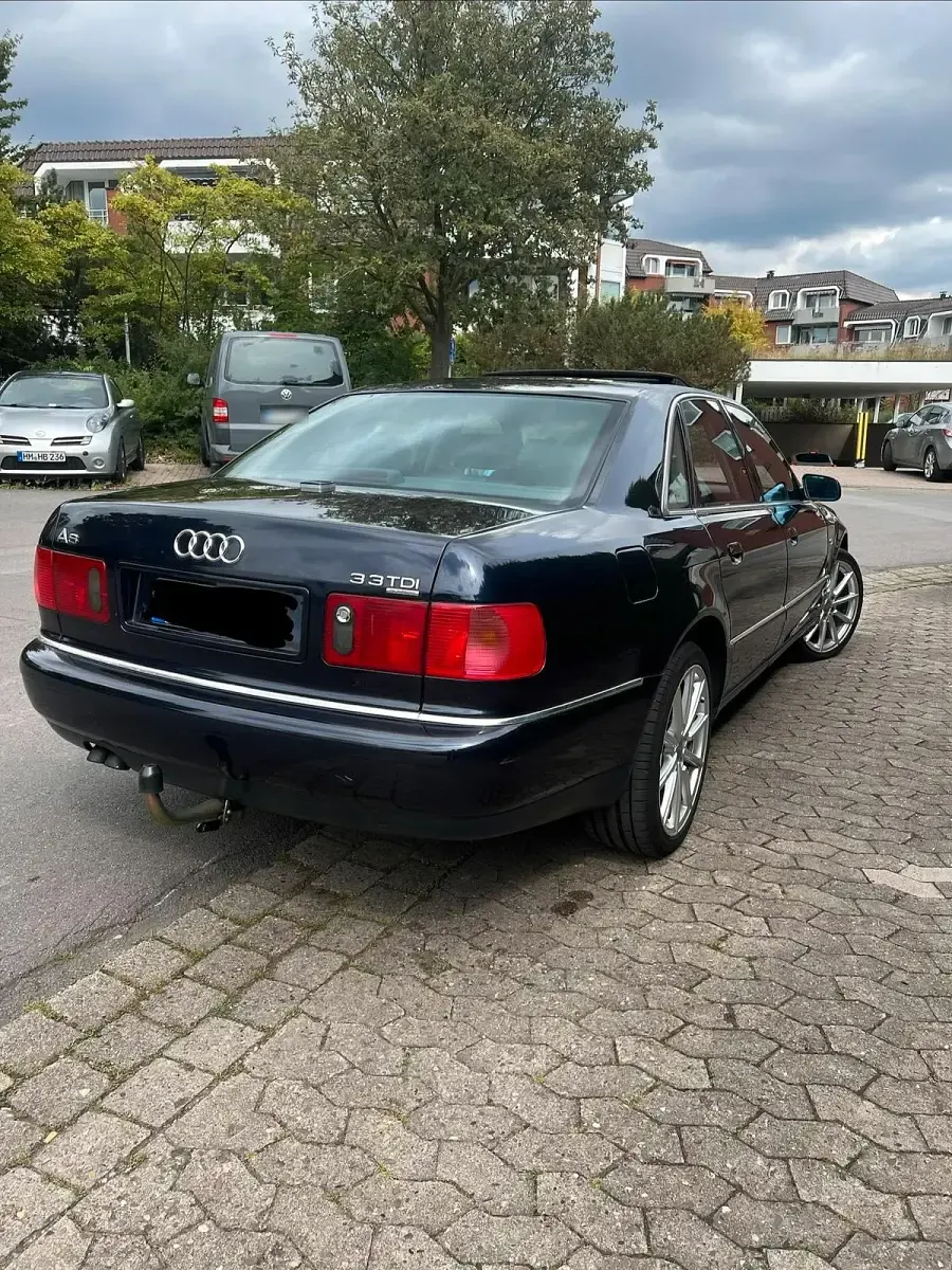 Gebraucht Audi A8 224 PS (164 kW) 2000 Blau Limousine