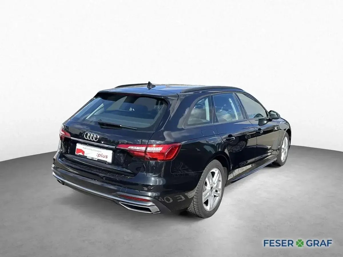 Second-hand Audi A4 Advanced Plus 150 CP (110 kW) 2023 Negru Break