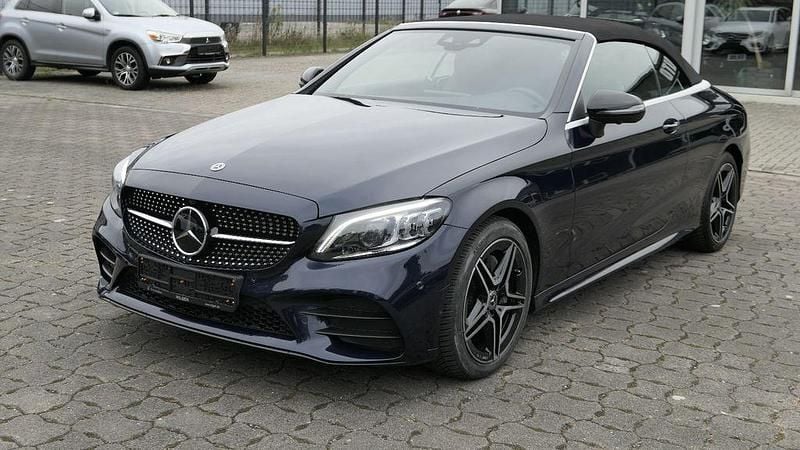 Blau Gebraucht 2021 Mercedes C200 AMG Cabrio | 34.990 € (Guter Preis) - Bild 1/4