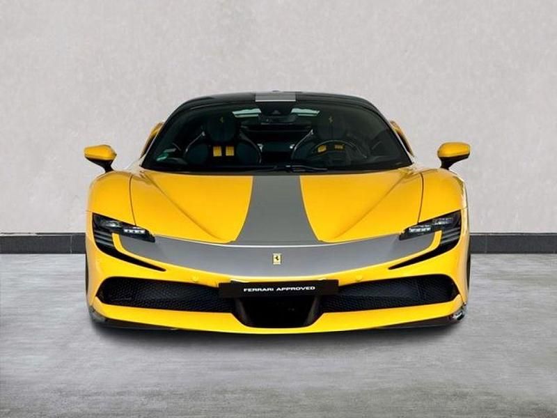 Second-hand Ferrari SF90 1001 CP (736 kW) 2022 Galben Coupe