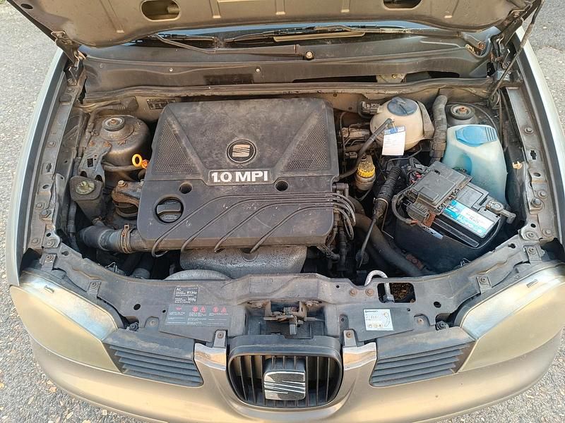 Second-hand Seat Arosa 50 CP (36 kW) 2003 Gri Hatchback