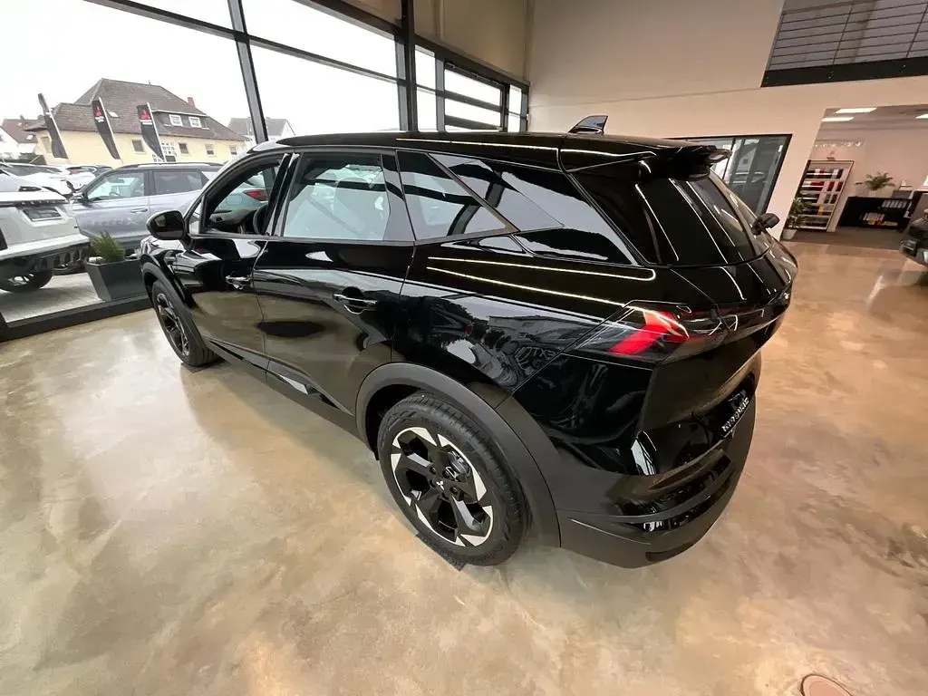Neu Mitsubishi Grandis Diamant Edition 140 PS (102 kW) 2026 Schwarz SUV