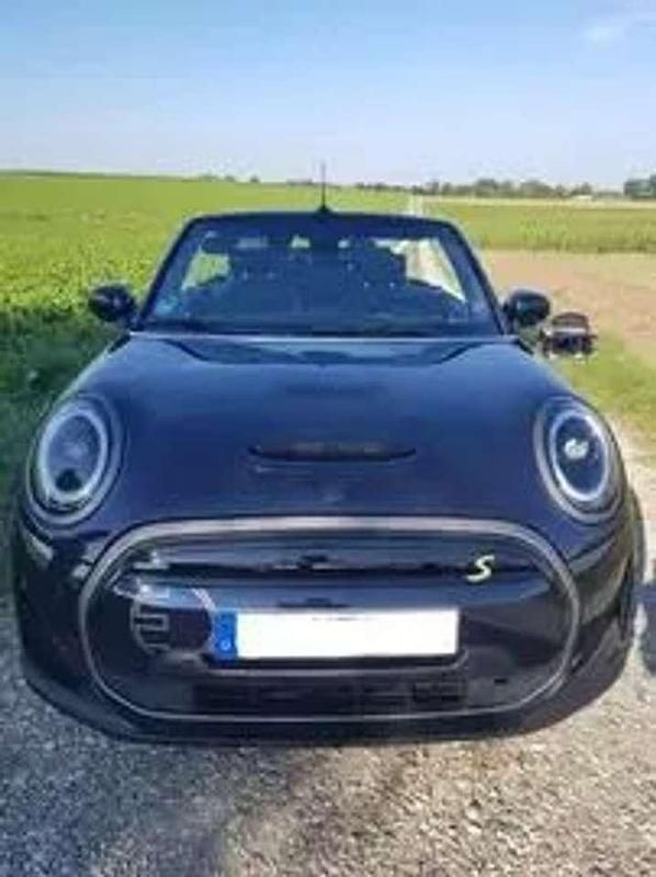 Gebraucht Mini Cooper 135 kW (184 PS) 2023 Schwarz Kleinwagen