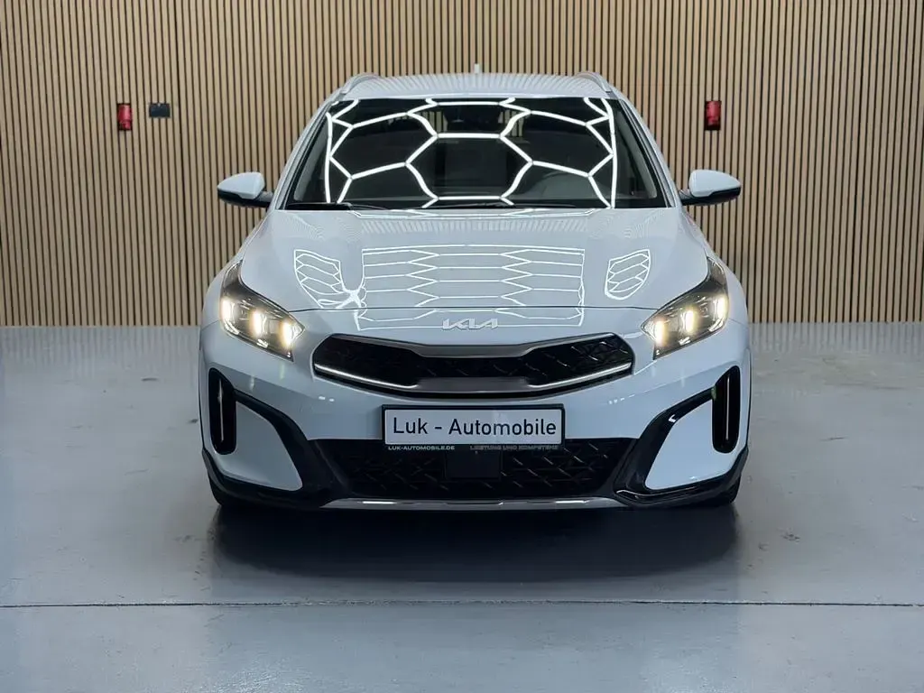 Gebraucht Kia XCeed Vision 105 PS (77 kW) 2022 Casa white SUV