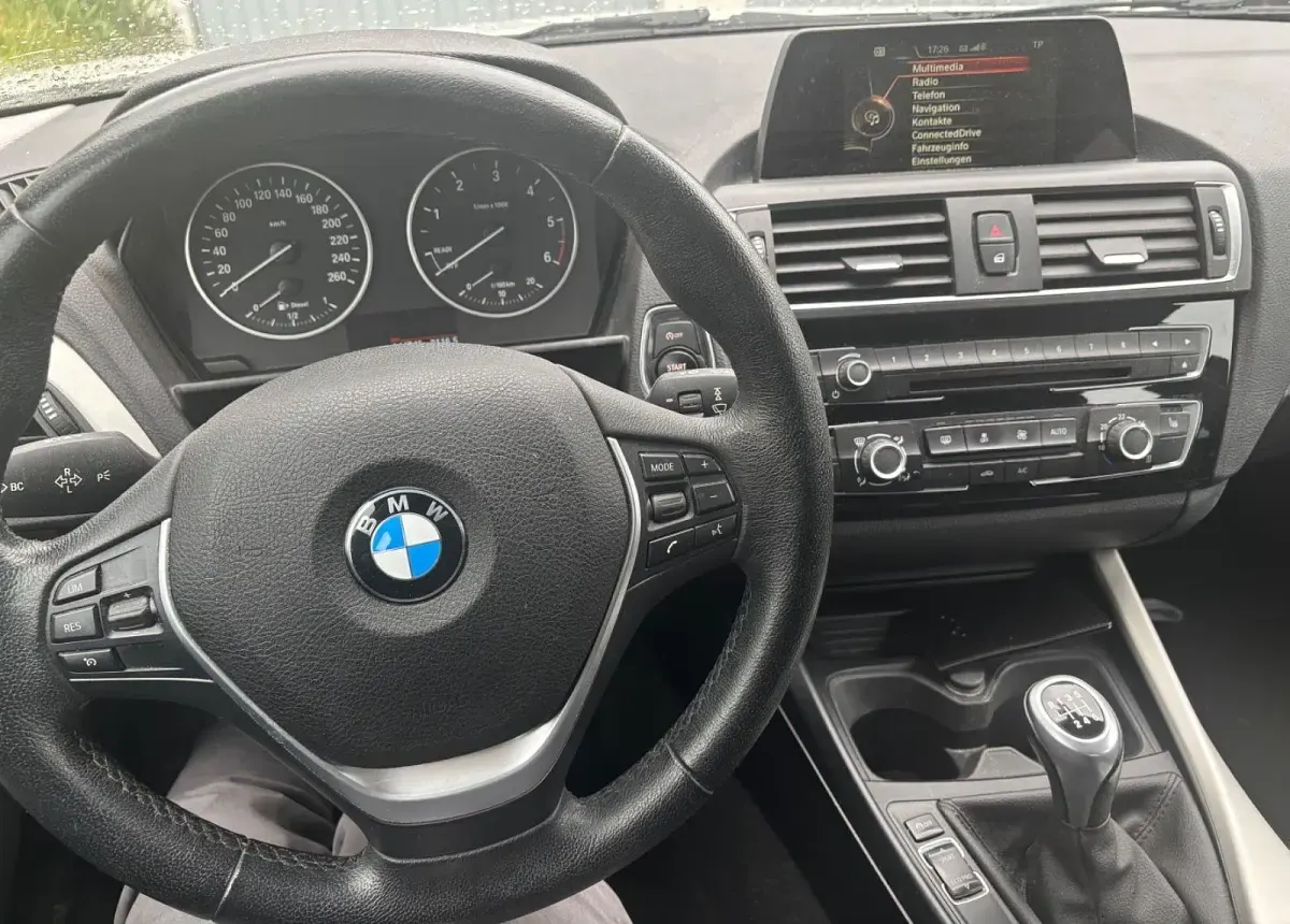 Gebraucht BMW 116 116 PS (85 kW) 2016 Weiß Kleinwagen